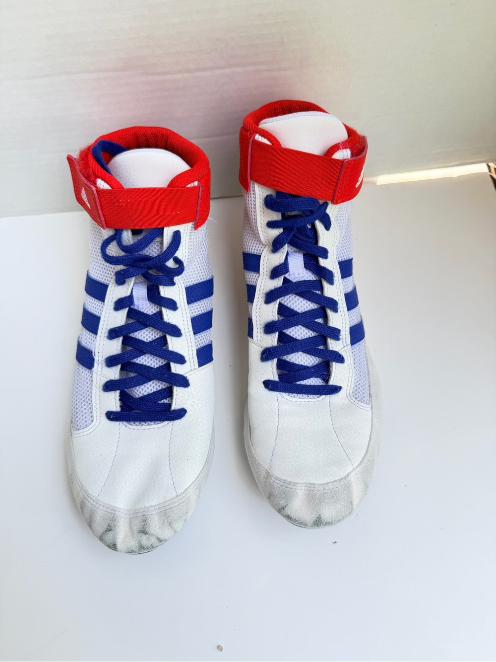 Authentic Adidas HVC 2 wrestling shoes for men, size US 9.5.